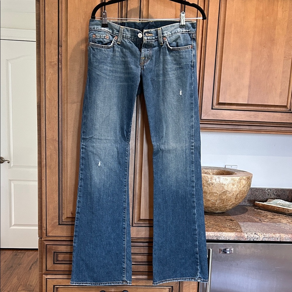 Lucky Brand Women's Medium Wash Blue Flare Jeans (Lil Maggie’s)